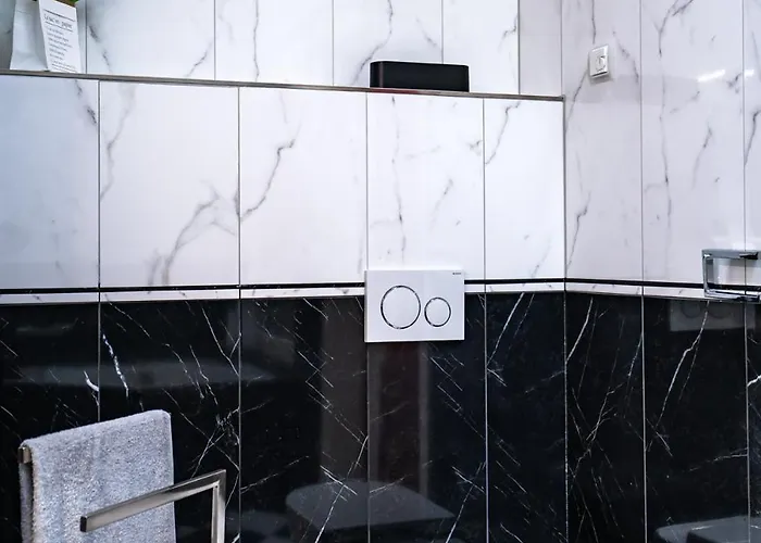 度假居 Designhaus - Whirlpool - Terrasse - Garage - 10 Personen - Aufzug - Kueche - Familienfreundlich - Wifi - Netflix *